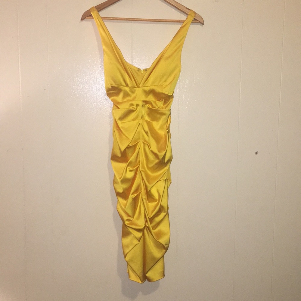 Dress - Picture 2 of 4